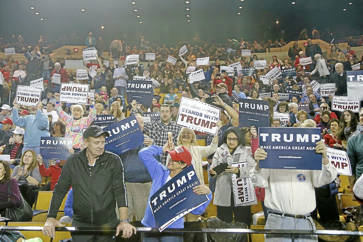 2016-01-21-ne-trump